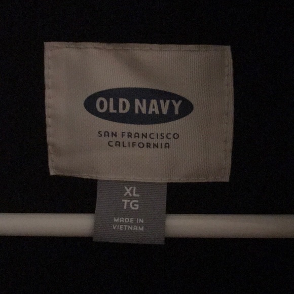 Old Navy b&w vest - Picture 2 of 3